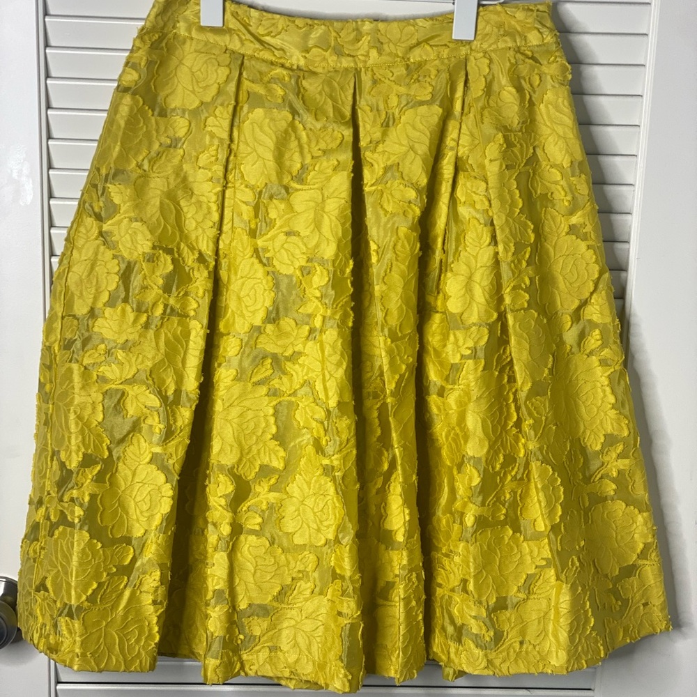 Women’s Used Who What Wear skirt (Target brand) yellow